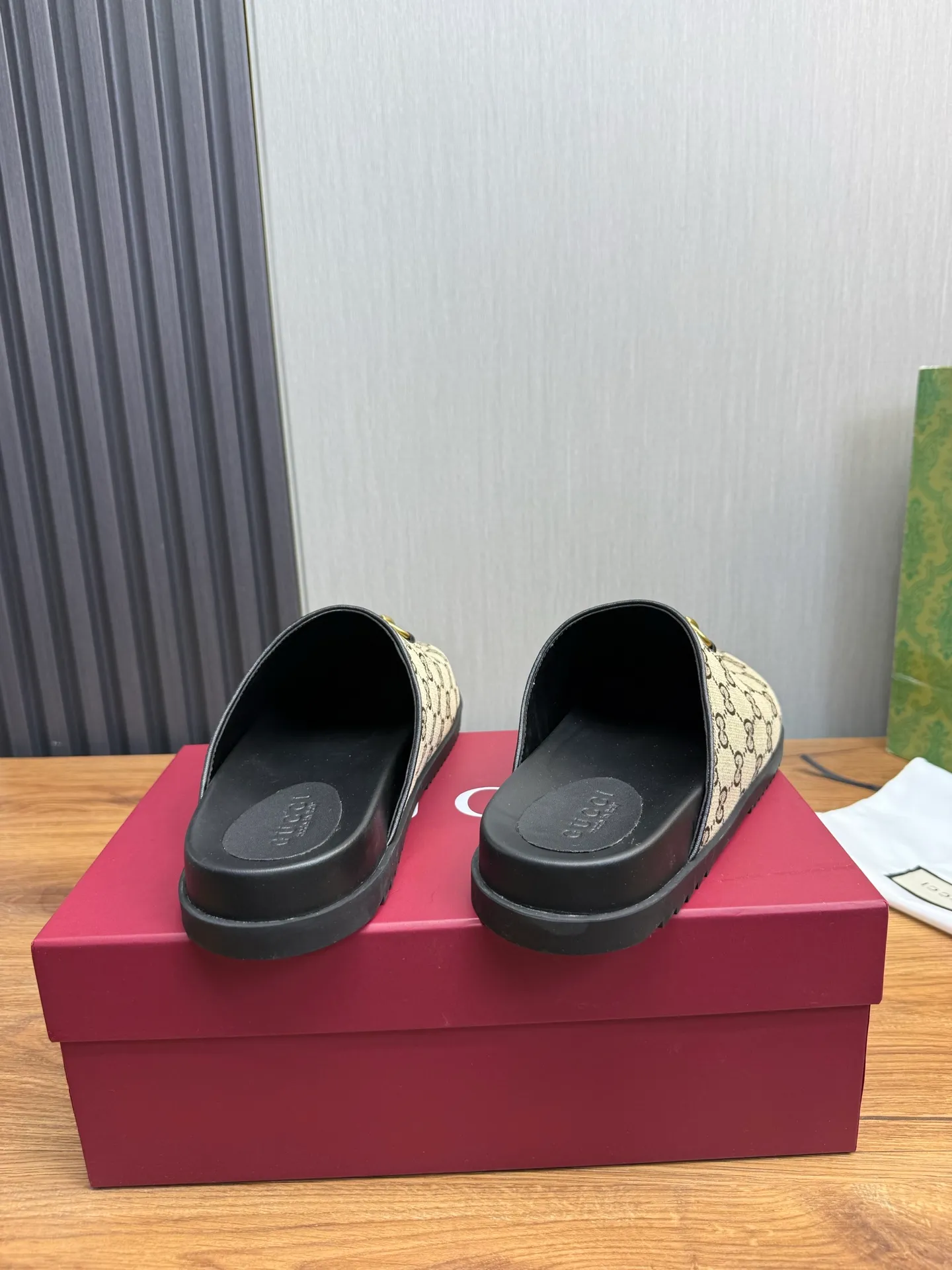 Men's men's shoes💰Pili 400💰Maoli 440💰 ＧＵＣＣＩGucci. Popular couple slippers hot sale🩷💚 🩴Official website one to one production 35-45 size 45 46 🉑️Customized!
